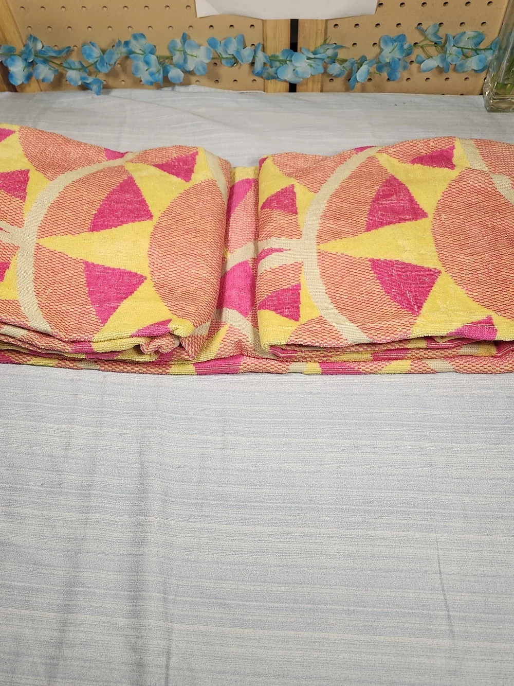 Towel Bright Pink and Yellow Geometric Beach Towel Unbranded New Without Tags #2